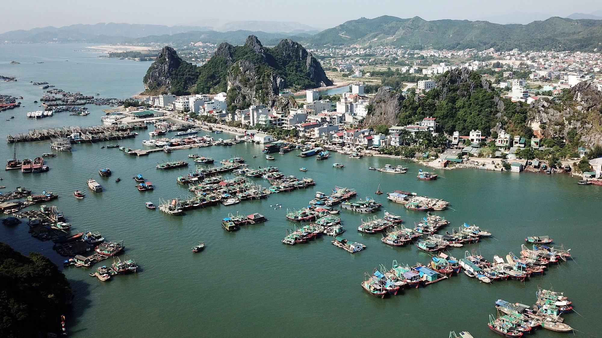 Vân Đồn thuộc tỉnh nào? Tìm hiểu về địa điểm du lịch hấp dẫn ở Việt Nam